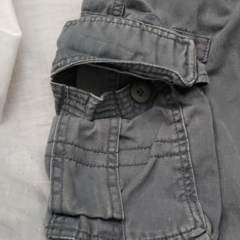 Shorts - Picture 2 of 4